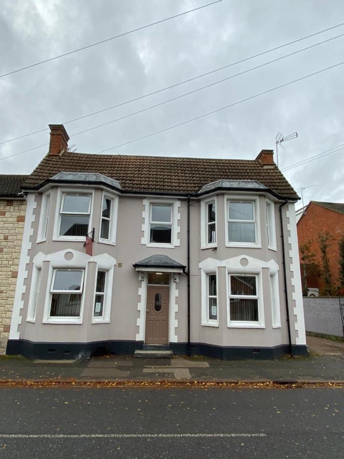 Abbey Guest House Milton Keynes Exterior foto